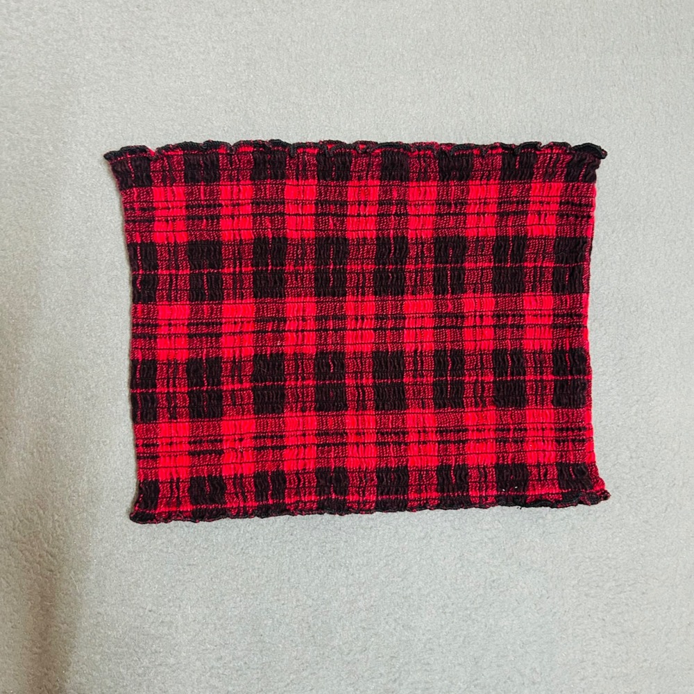 Hollister Tube Top Womens M Red Black Plaid Smocked Strapless Crop Top